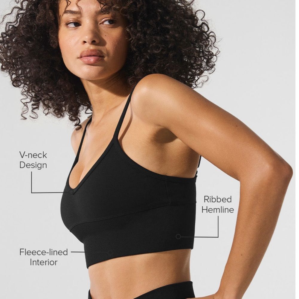 🖤ALO🖤 Seamless Winter Warm Plush Delight Bralette - Picture 4 of 7